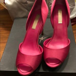 Giuseppe zanotti Pink heels